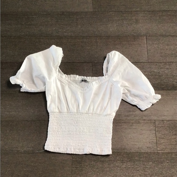 Abercrombie White Smocked Crop Women's Top Size xs - Picture 1 of 7